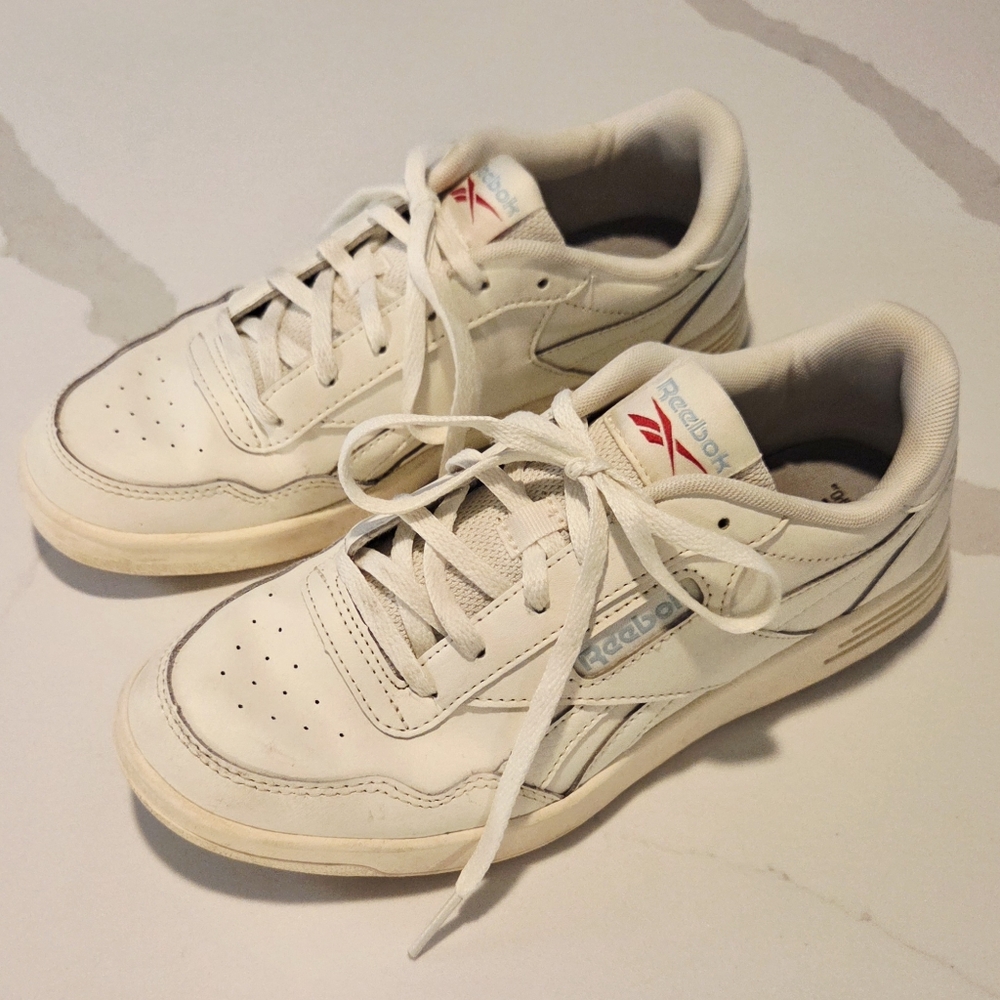Reebok White Classic Leather Sneakers Memory Tech Womens Size 7.5